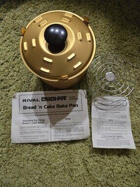 Rival Crock-Pot Gold Bread 'n Cake Bake Pan with Rack